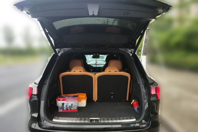 Used Lynk & Co 09 2021 2.0T Ultra Six-Seater Trunk
