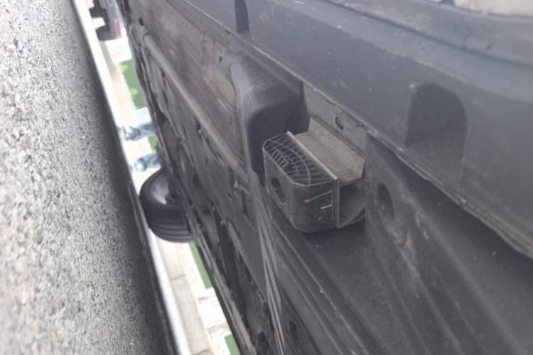 Used Lynk & Co 09 2021 2.0T Halo Seven-Seater Chassis Rear Left