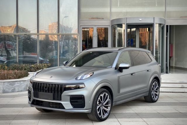 Used Lynk & Co 09 2021 2.0T Halo Six-Seater