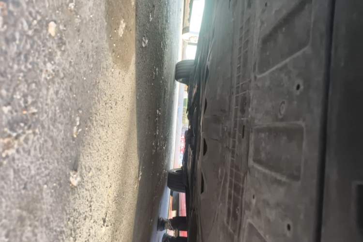 Used Lynk & Co 09 2021 2.0T Halo Six-Seater Chassis Front