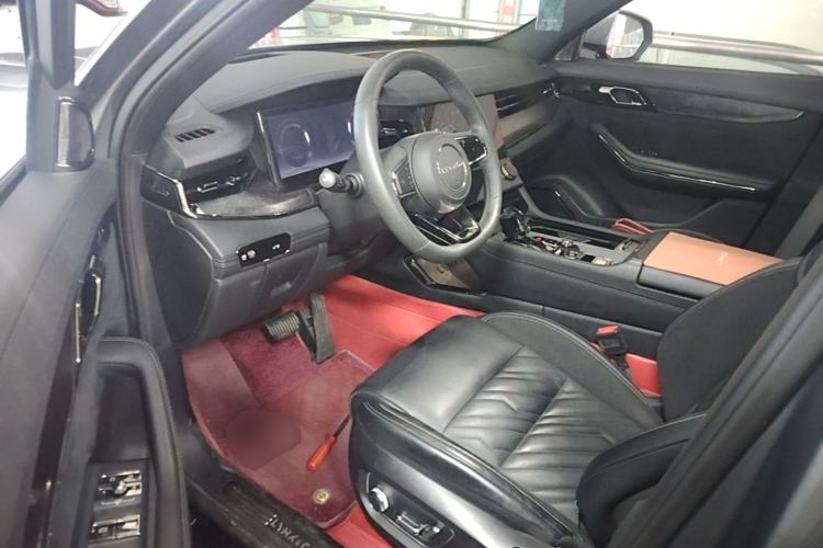 Used Lynk & Co 09 2021 2.0T Halo Six-Seater Driver Seat