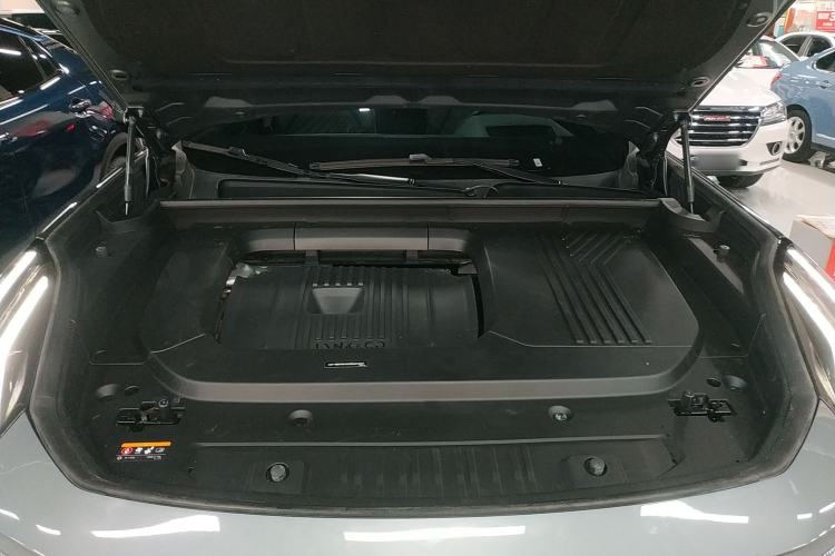 Used Lynk & Co 09 2021 2.0T Halo Seven-Seater Engine Bay