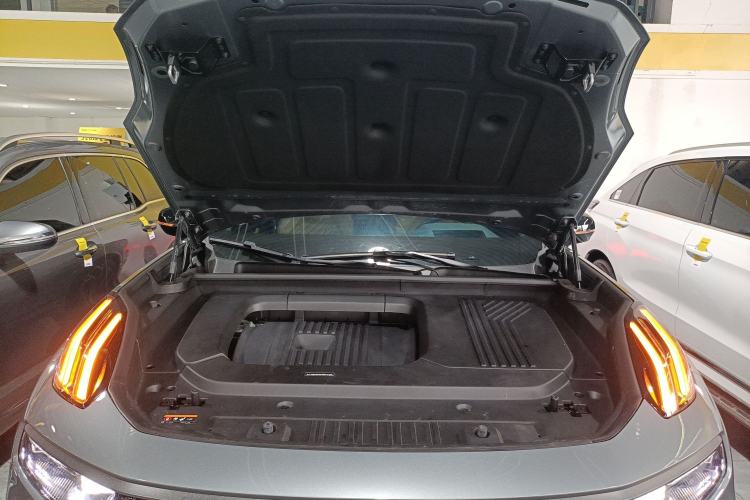 Used Lynk & Co 09 2021 2.0T Halo Six-Seater Engine Bay