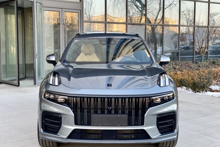 Used Lynk & Co 09 2021 2.0T Halo Six-Seater Exterior 5