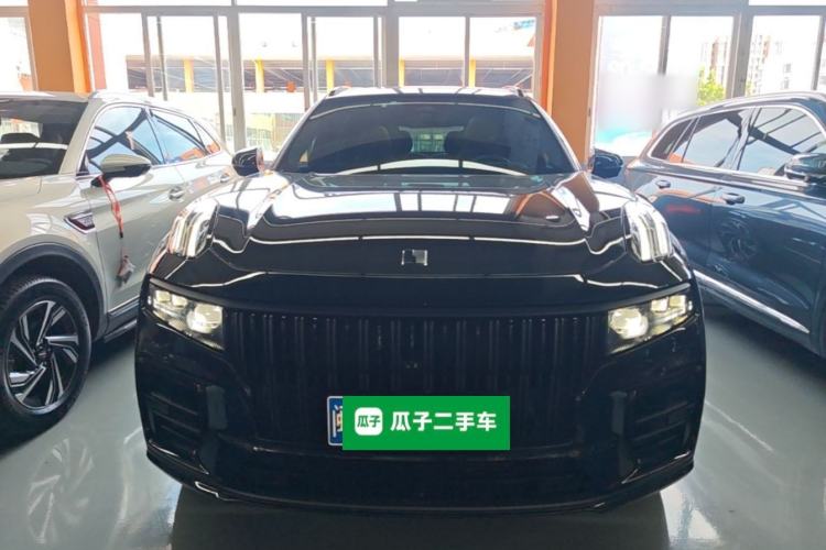 Used Lynk & Co 09 2021 2.0T Halo Six-Seater Front