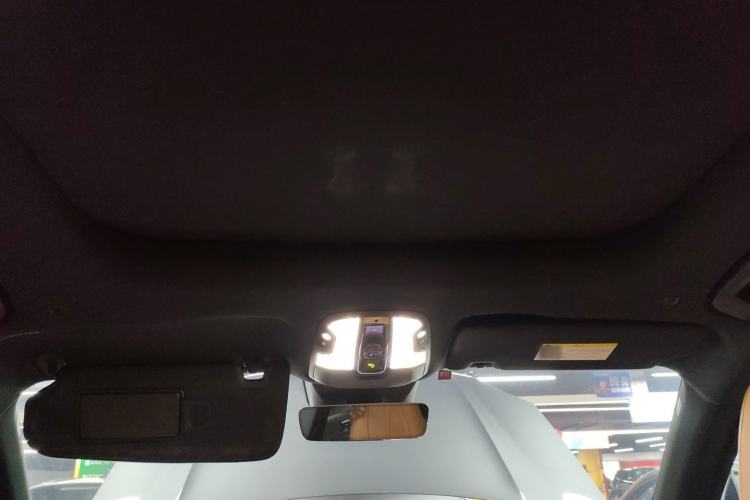 Used Lynk & Co 09 2021 2.0T Halo Six-Seater Headliner