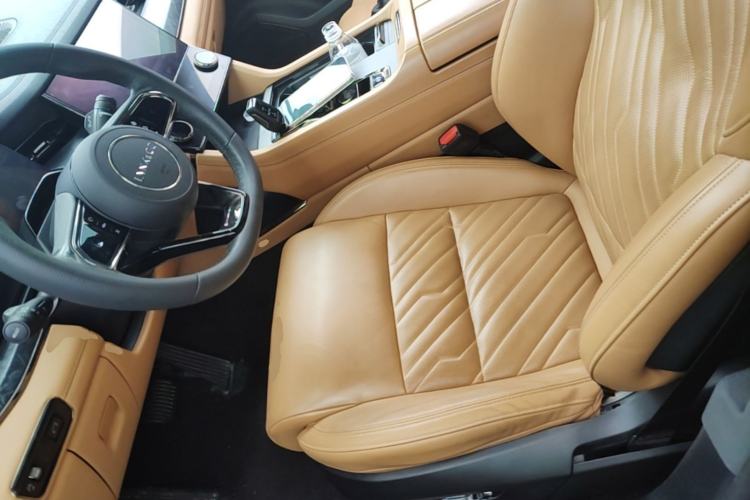 Used Lynk & Co 09 2021 2.0T Halo Six-Seater Left Front Seat