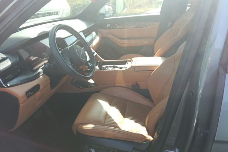 Used Lynk & Co 09 2021 2.0T Halo Six-Seater Left Front Seat