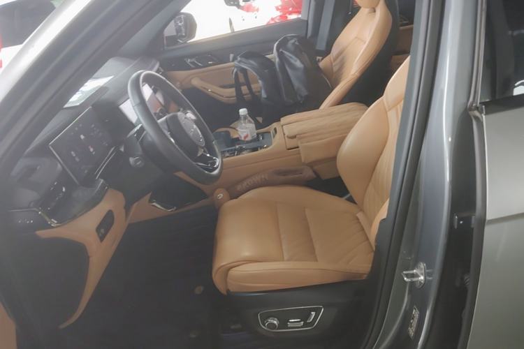 Used Lynk & Co 09 2021 2.0T Halo Six-Seater Left Front Seat