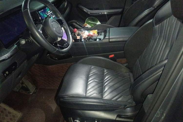 Used Lynk & Co 09 2021 2.0T Ultra Six-Seater Left Front Seat