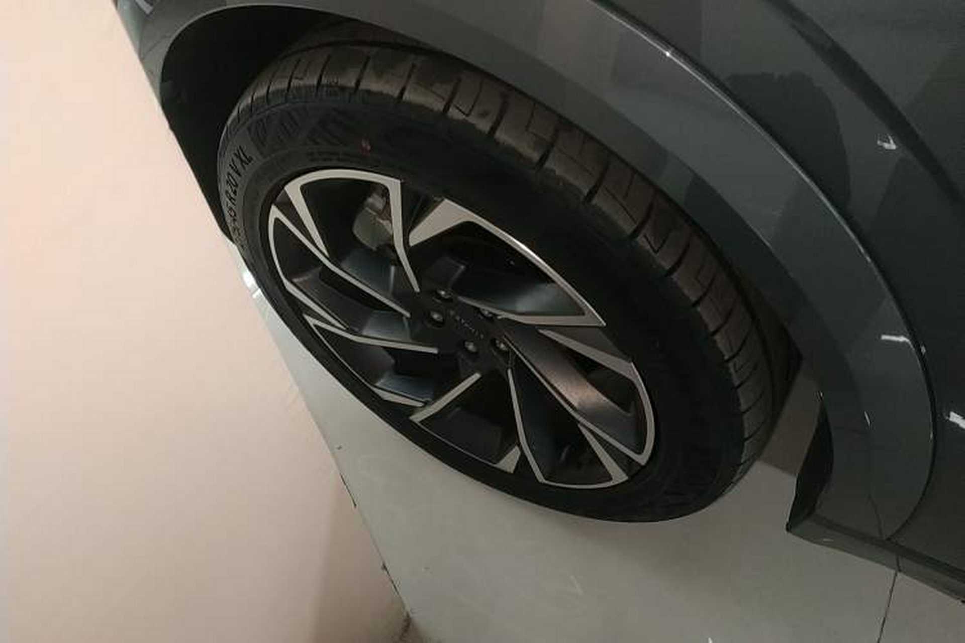 Used Lynk & Co 09 2021 2.0T Halo Seven-Seater Left Front Wheel Hub