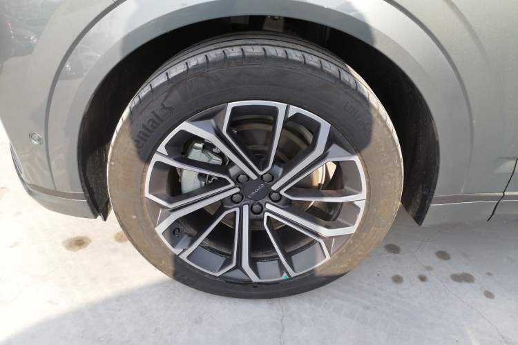 Used Lynk & Co 09 2021 2.0T Halo Six-Seater Left Front Wheel Hub