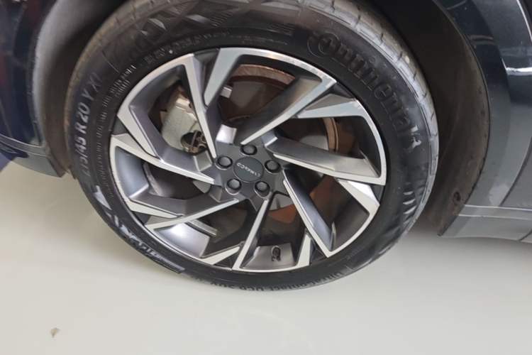 Used Lynk & Co 09 2021 2.0T Halo Six-Seater Left Front Wheel Hub
