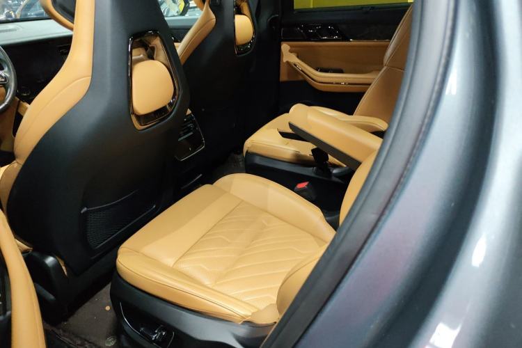 Used Lynk & Co 09 2021 2.0T Halo Six-Seater Left Rear Seat