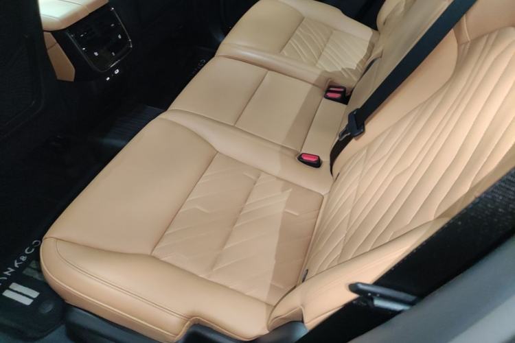 Used Lynk & Co 09 2021 2.0T Halo Seven-Seater Left Rear Seat