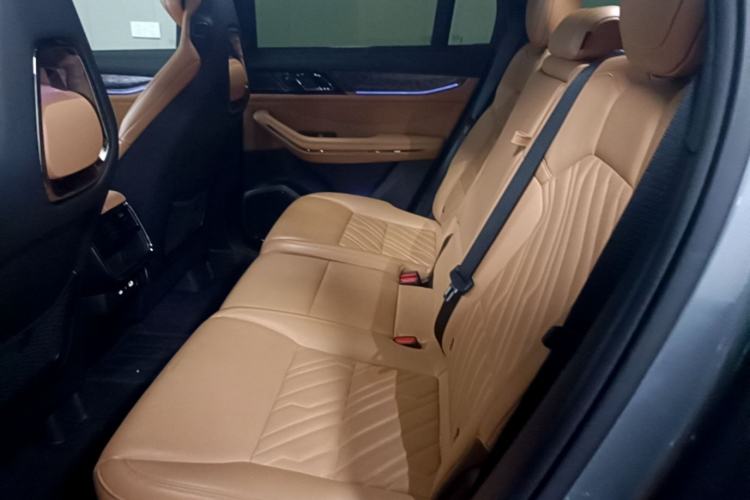 Used Lynk & Co 09 2021 2.0T Halo Seven-Seater Left Rear Seat