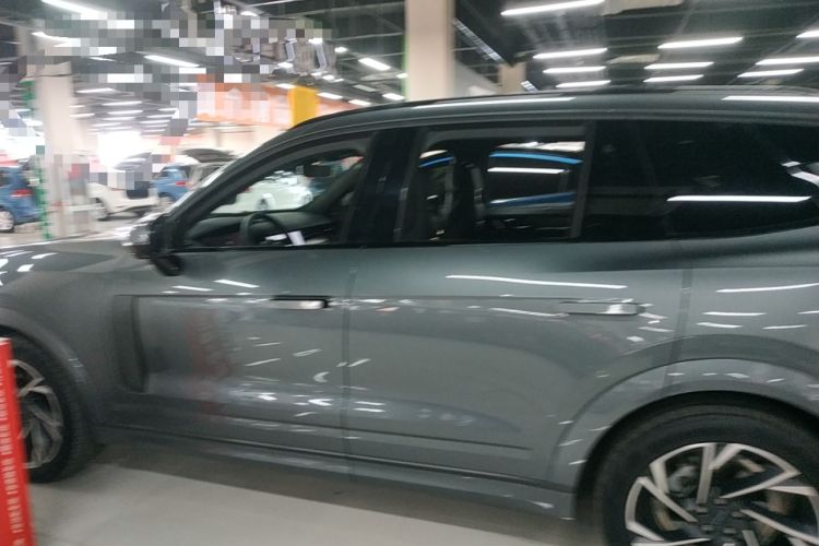 Used Lynk & Co 09 2021 2.0T Halo Seven-Seater Left Side