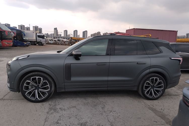 Used Lynk & Co 09 2021 2.0T Halo Six-Seater Left Side