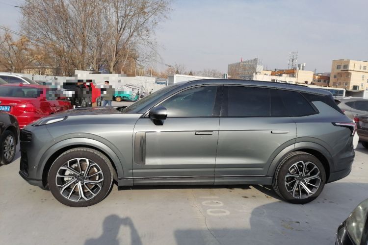 Used Lynk & Co 09 2021 2.0T Halo Six-Seater Left Side