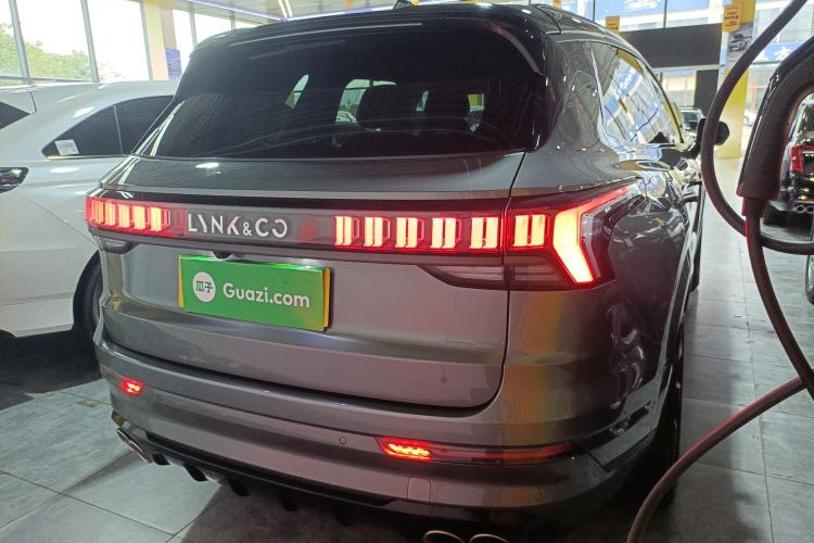 Used Lynk & Co 09 2021 2.0T Halo Six-Seater Rear Right 45 Deg