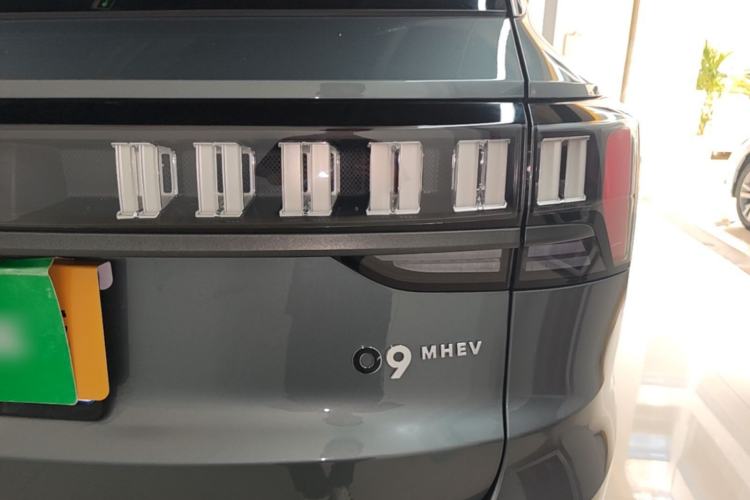 Used Lynk & Co 09 2021 2.0T Halo Six-Seater Right Rear Taillight