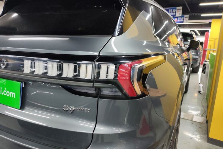 Used Lynk & Co 09 2021 2.0T Halo Six-Seater Right Rear Taillight