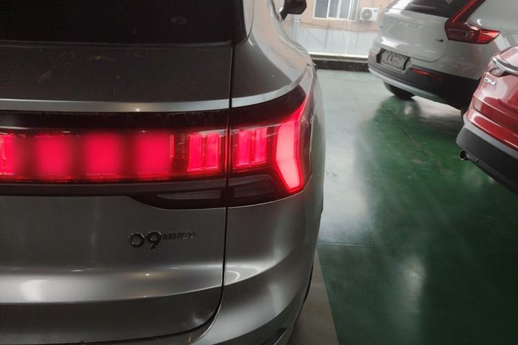 Used Lynk & Co 09 2021 2.0T Halo Six-Seater Right Rear Taillight