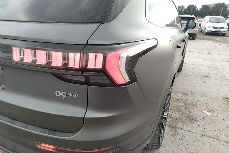 Used Lynk & Co 09 2021 2.0T Halo Six-Seater Right Rear Taillight