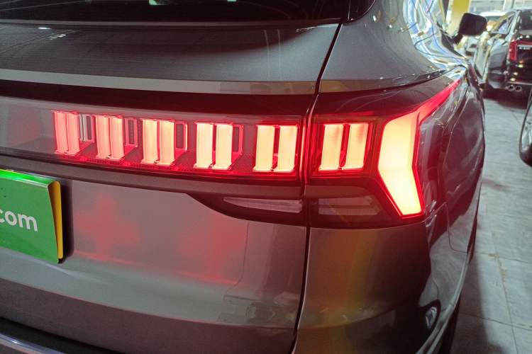 Used Lynk & Co 09 2021 2.0T Halo Six-Seater Right Rear Taillight