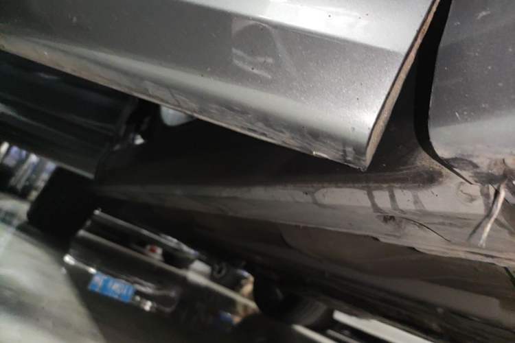 Used Lynk & Co 09 2021 2.0T Halo Seven-Seater Right Side Sill