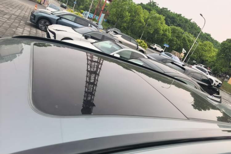Used Lynk & Co 09 2021 2.0T Halo Six-Seater Roof