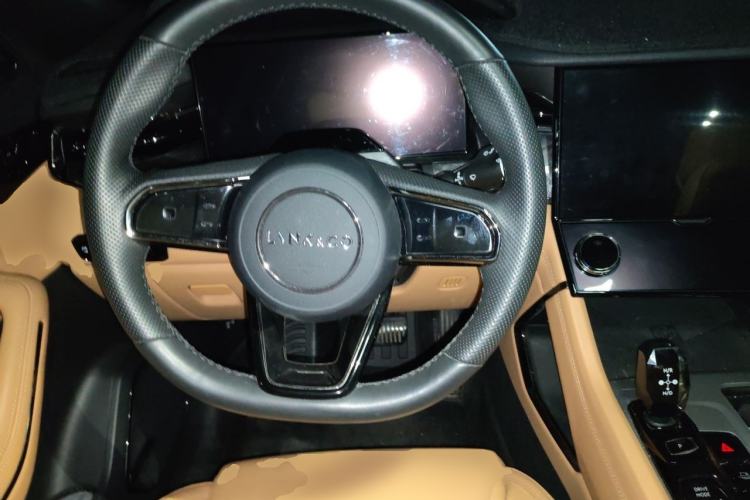 Used Lynk & Co 09 2021 2.0T Halo Seven-Seater Steering Wheel