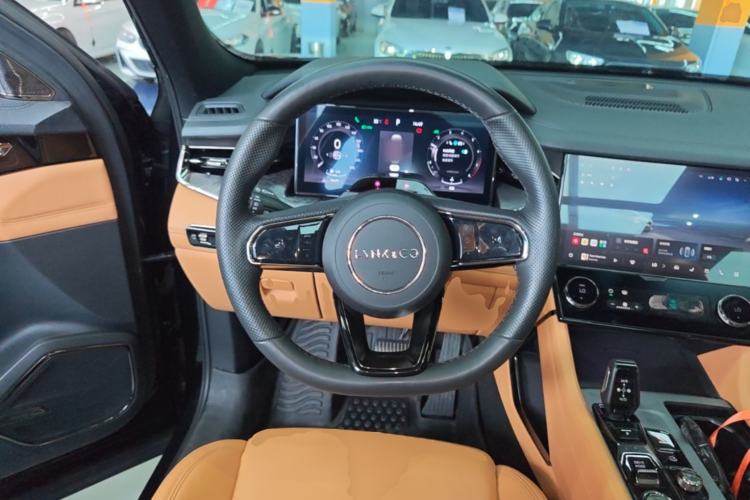 Used Lynk & Co 09 2021 2.0T Halo Six-Seater Steering Wheel