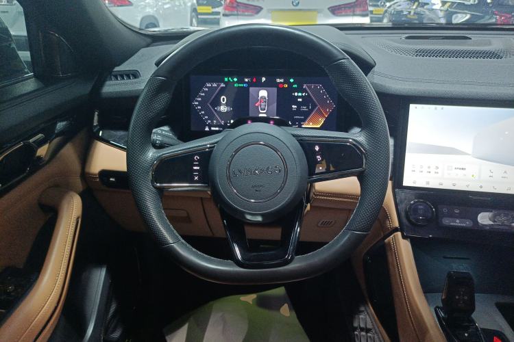 Used Lynk & Co 09 2021 2.0T Halo Six-Seater Steering Wheel