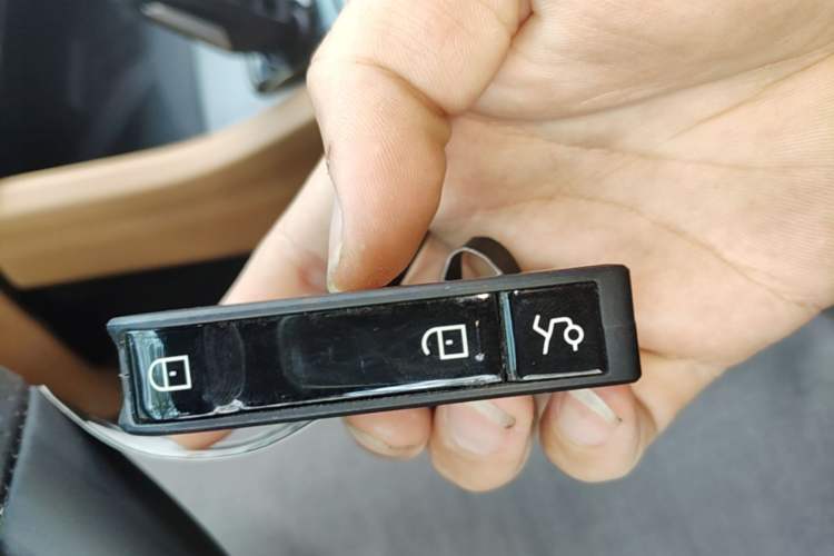 Used Lynk & Co 09 2021 2.0T Halo Six-Seater Vehicle Key
