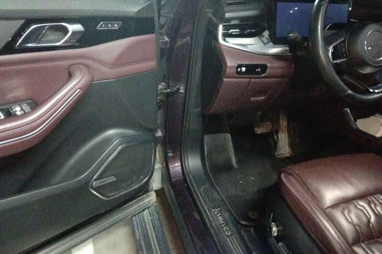 Used Lynk & Co 09 2021 2.0T Ultra Six-Seater Driver Seat