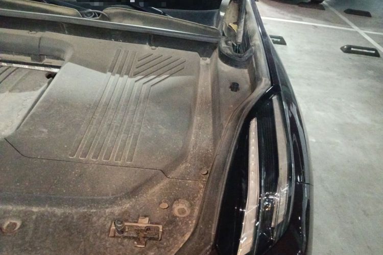 Used Lynk & Co 09 2021 2.0T Ultra Six-Seater Engine Bay Left