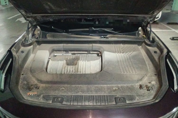 Used Lynk & Co 09 2021 2.0T Ultra Six-Seater Engine Bay