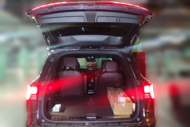 Used Lynk & Co 09 2021 2.0T Ultra Six-Seater Trunk