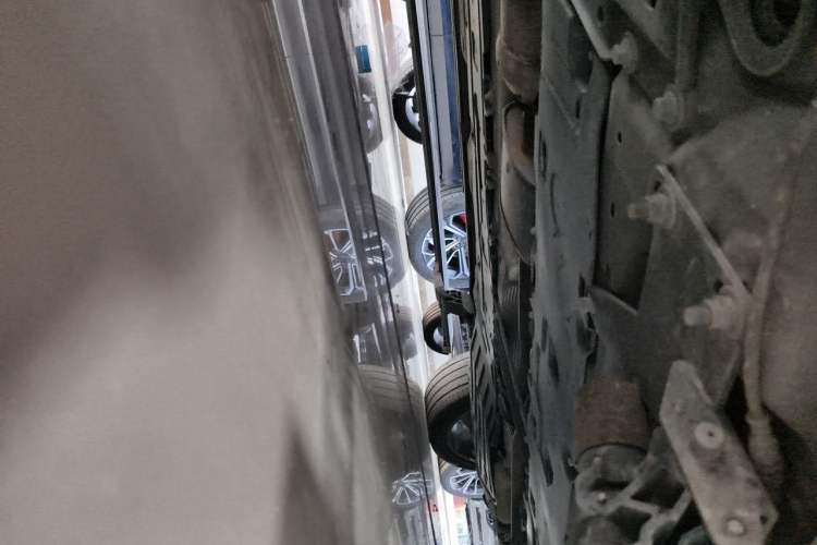 Used Lynk & Co 09 2021 2.0T Halo Six-Seater Chassis Front Left