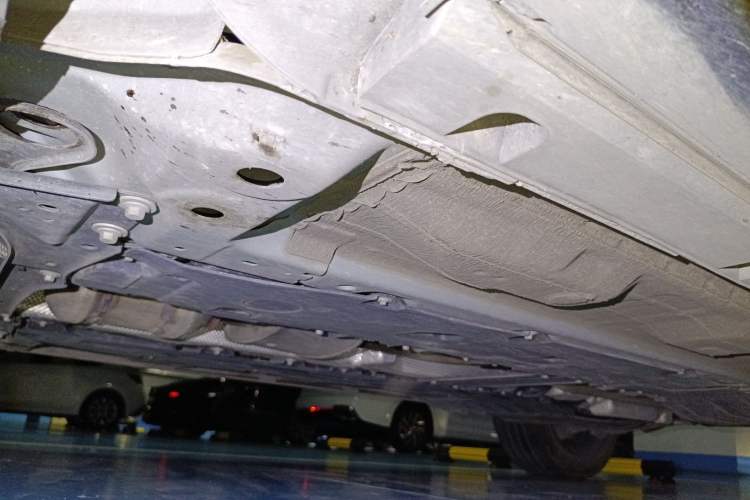 Used Lynk & Co 09 2021 2.0T Halo Six-Seater Chassis Front Left