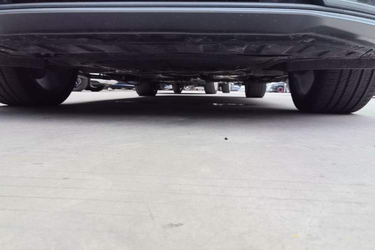 Used Lynk & Co 09 2021 2.0T Halo Six-Seater Chassis Front