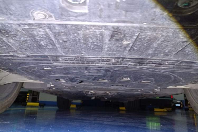 Used Lynk & Co 09 2021 2.0T Halo Six-Seater Chassis Front