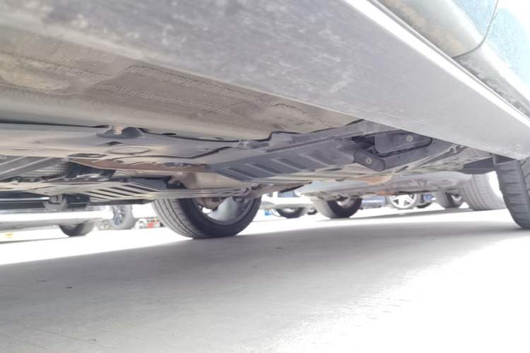 Used Lynk & Co 09 2021 2.0T Halo Six-Seater Chassis Rear Left