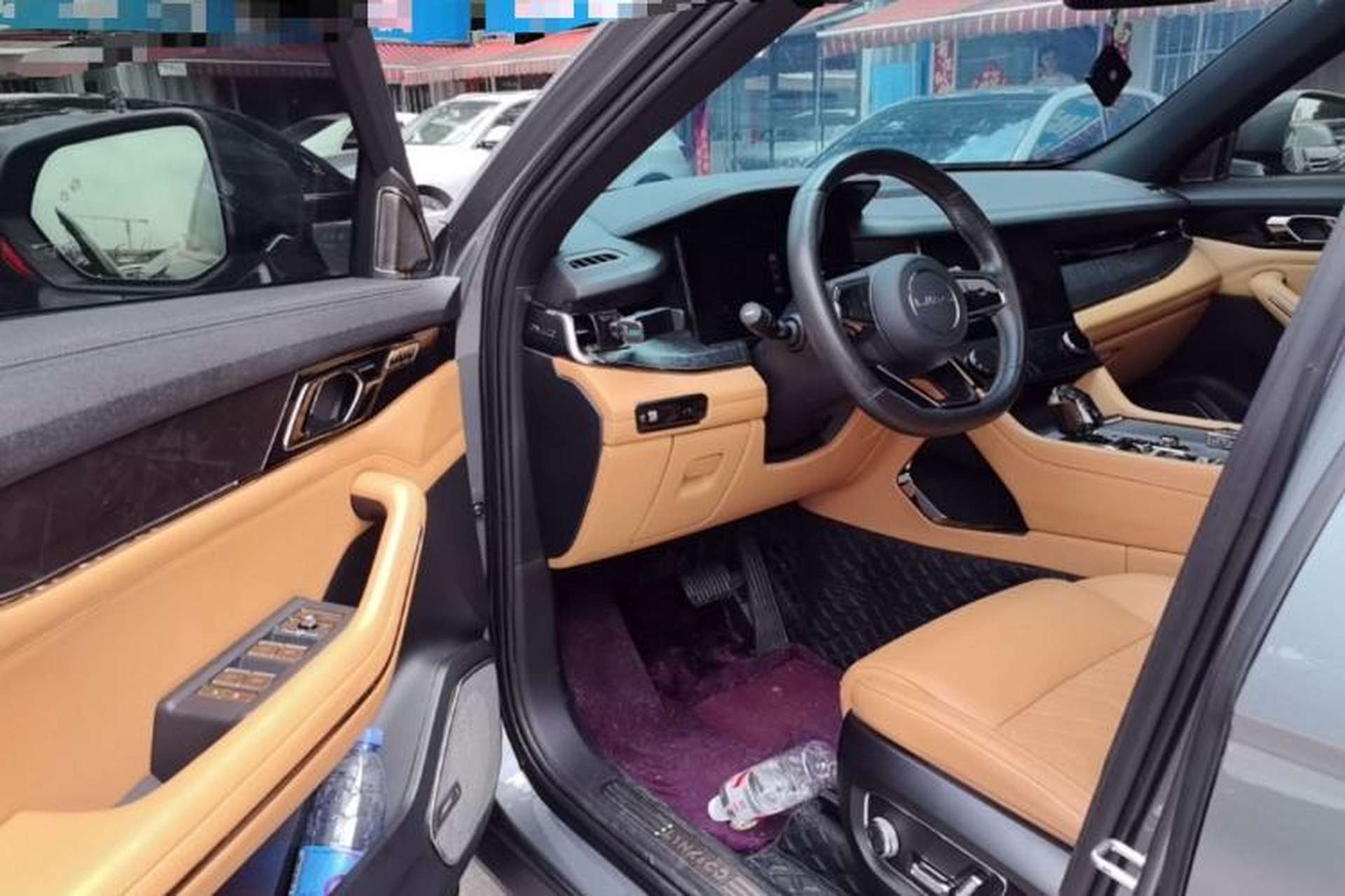 Used Lynk & Co 09 2021 2.0T Halo Six-Seater Driver Seat