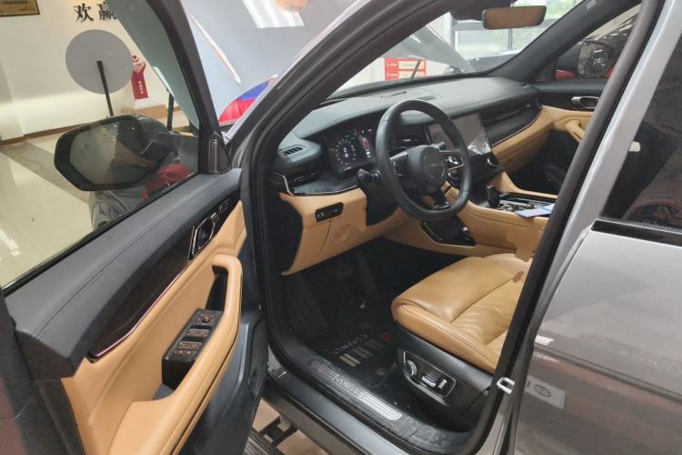 Used Lynk & Co 09 2021 2.0T Halo Six-Seater Driver Seat