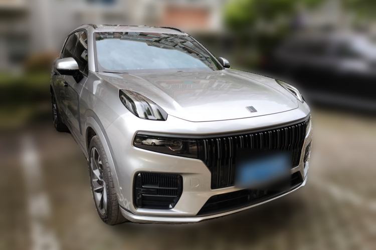 Used Lynk & Co 09 2021 2.0T Halo Six-Seater Front Right 45 Deg