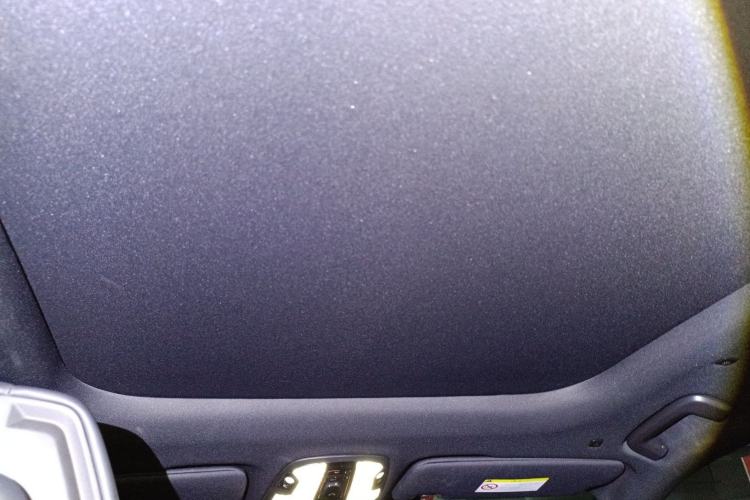 Used Lynk & Co 09 2021 2.0T Halo Six-Seater Headliner