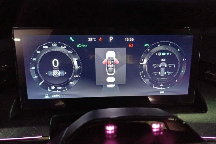 Used Lynk & Co 09 2021 2.0T Halo Six-Seater Instrument Cluster