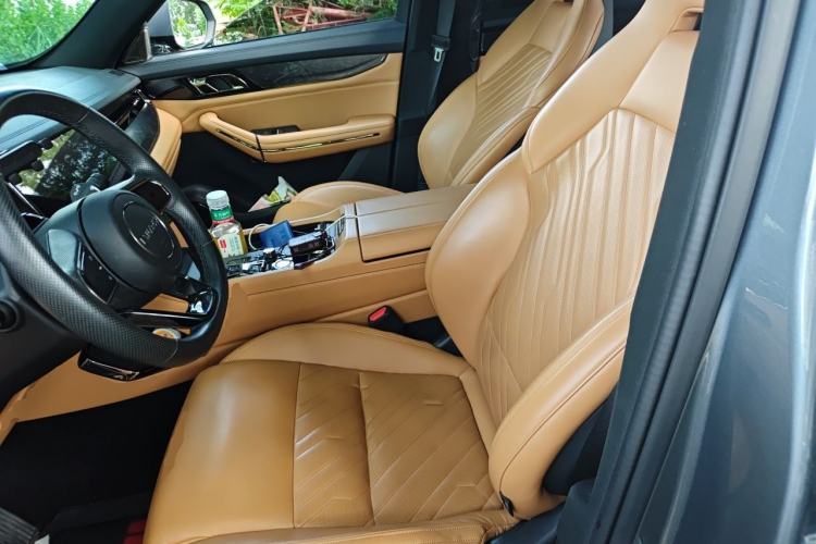 Used Lynk & Co 09 2021 2.0T Halo Six-Seater Left Front Seat